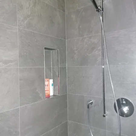 Neu Und Modern Apartman *