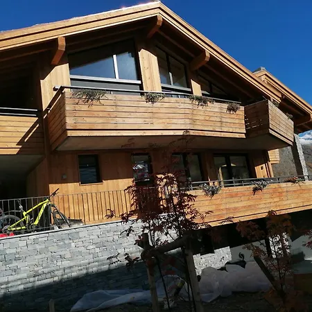 Neu Und Modern Apartman